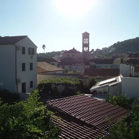 Oaza לינה וארוחת בוקר 3*