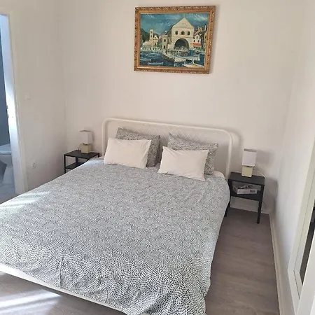 Oaza Nocleg ze śniadaniem 3*