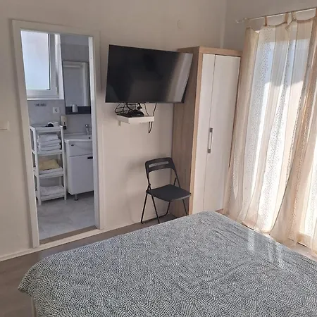 Oaza Nocleg ze śniadaniem 3*