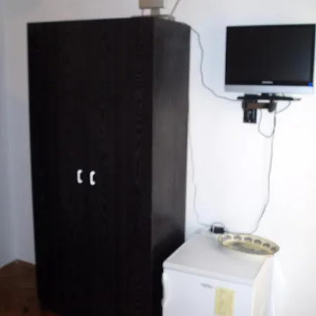 Oaza Nocleg ze śniadaniem 3*