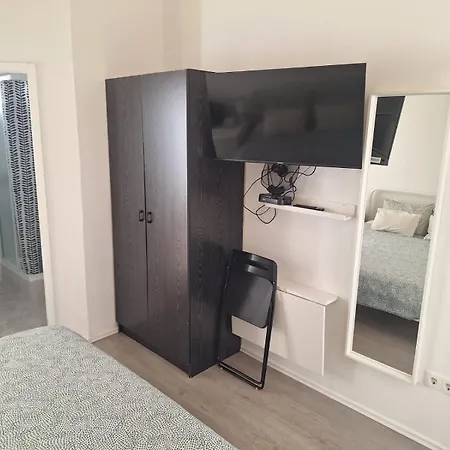 B&B 아자 흐바르
