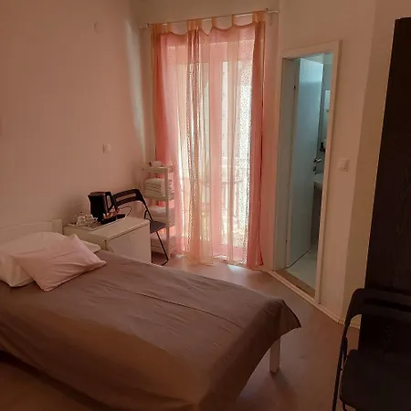 Oaza Alojamento de Acomodação e Pequeno-almoço Hvar Town
